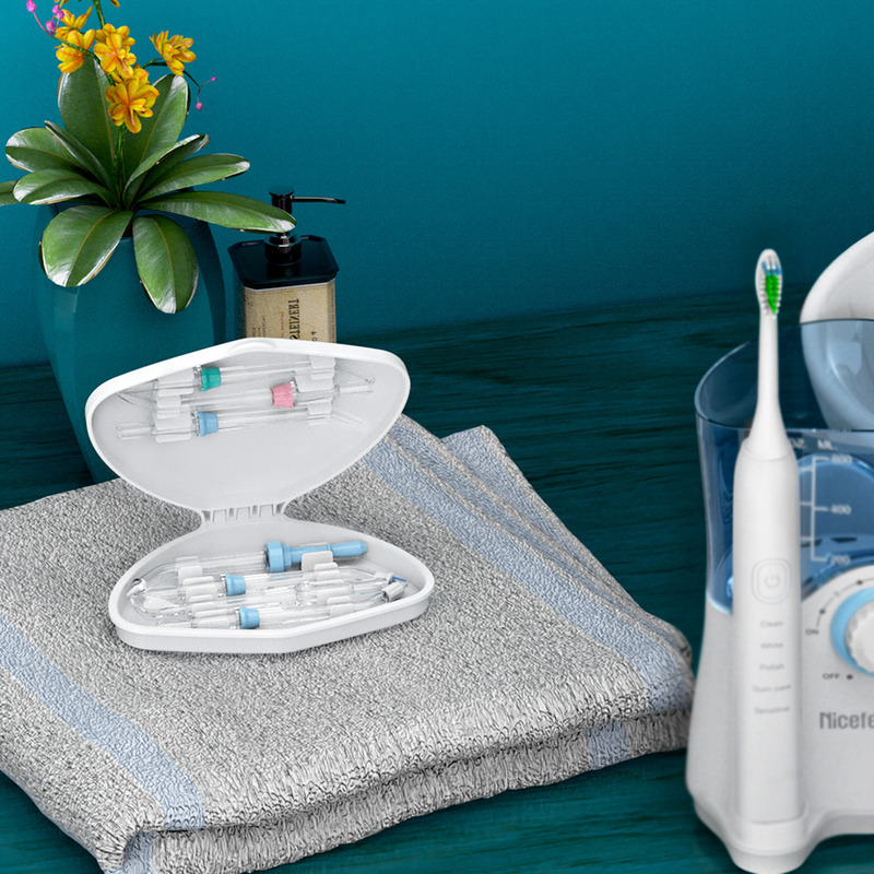ผลิตภัณฑ์ทันตกรรม Sonic Toothbrush Water Flosser สำหรับครอบครัว 600ml สีขาว OEM ABS Tank