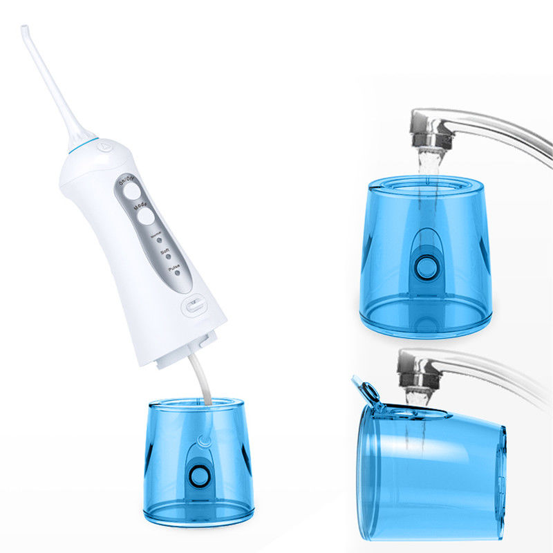 Water Flosser ไร้สาย เครื่องทำความสะอาดฟันแบบพกพามี 3 โหมด การทำความสะอาดที่ทรงพลัง แท้งค์น้ำ 300ML กันน้ำ IPX7