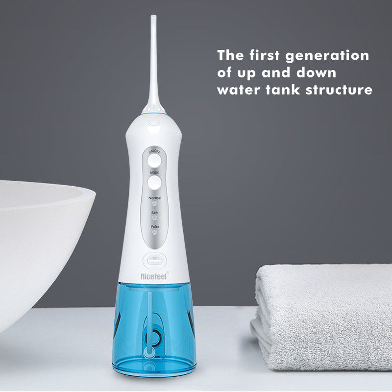 Water Flosser ไร้สาย เครื่องทำความสะอาดฟันแบบพกพามี 3 โหมด การทำความสะอาดที่ทรงพลัง แท้งค์น้ำ 300ML กันน้ำ IPX7